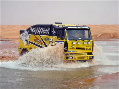 LIAZ Dakar 2009.jpg