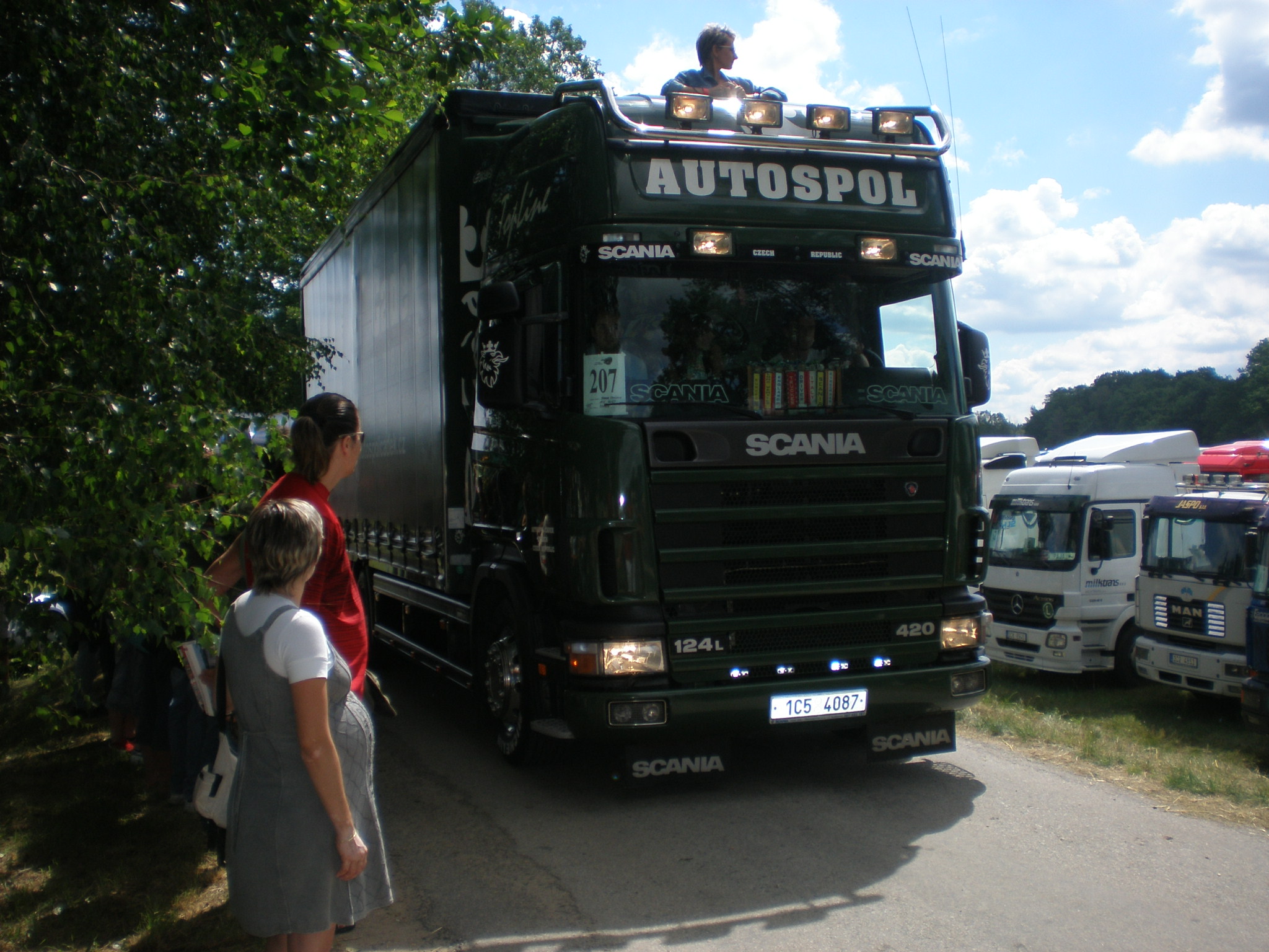 Scania P124l Autospol.JPG