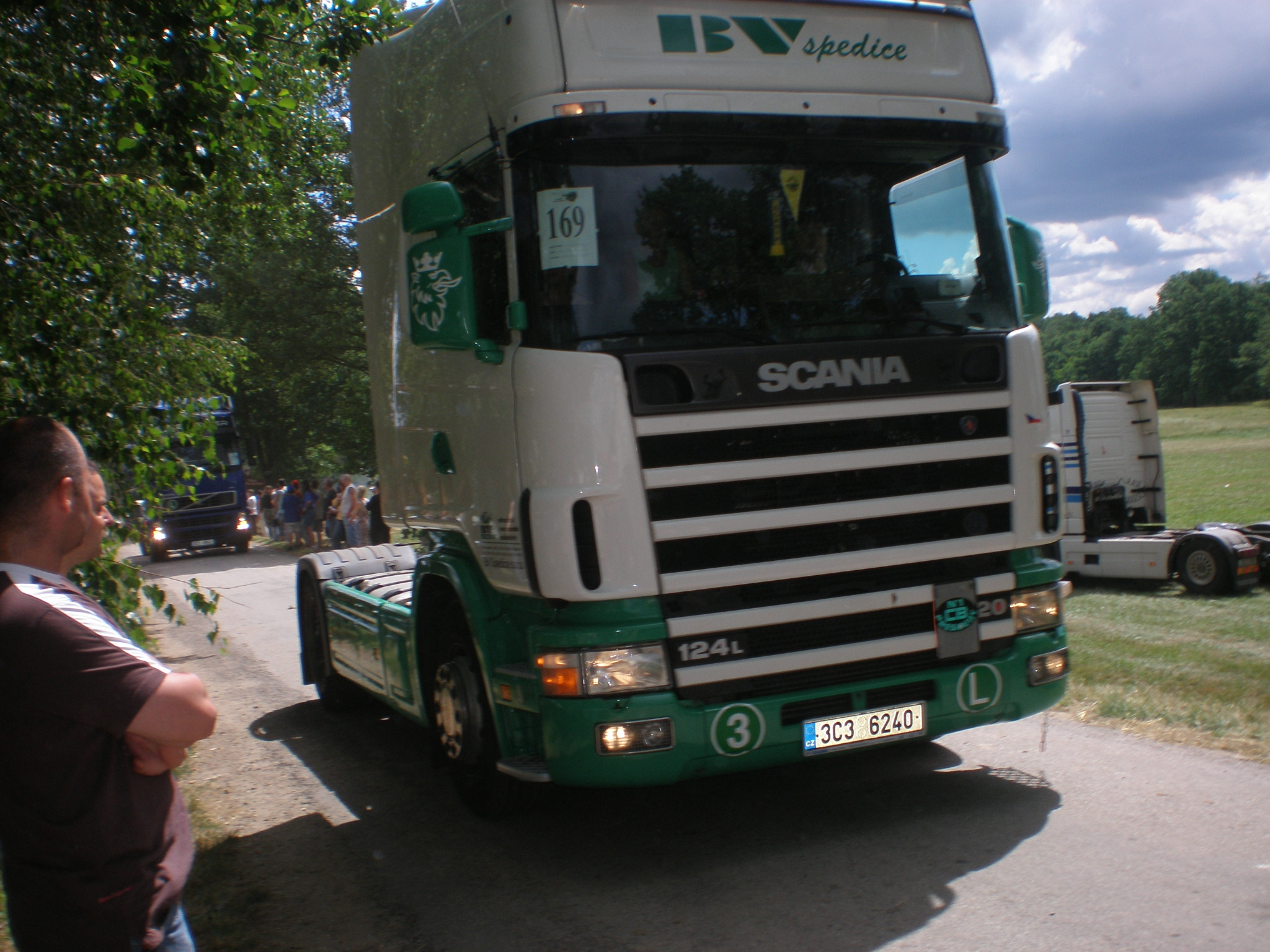 Scania P124L BV Spedice.JPG